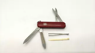 Victorinox Delemont Executive 81 65mm 7 Functions Swiss Ccq