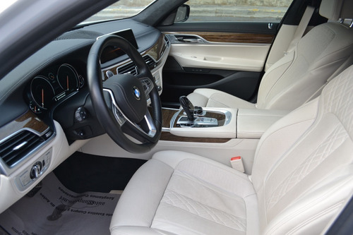 Imagen 7 de 13 de Bmw 750ia Excellence 2019