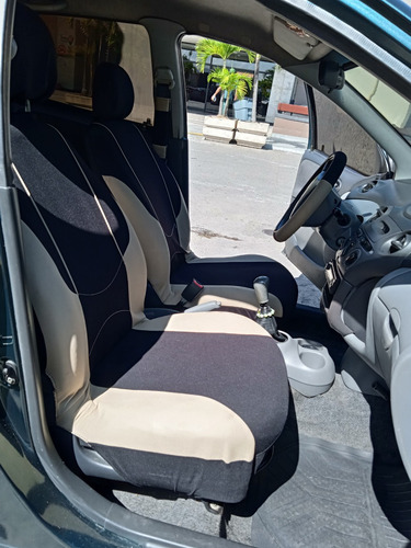 Toyota Yaris Sol