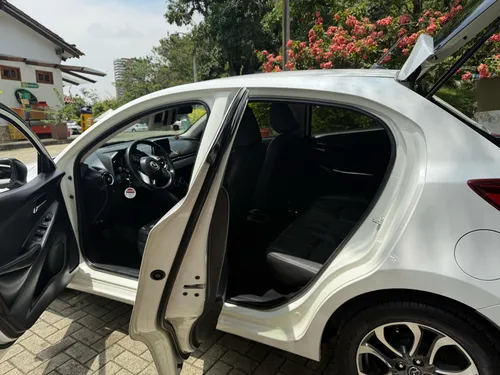Mazda 2 Touring