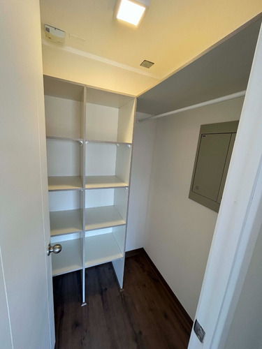 Semi Nuevo. 2d 2b 2e Y B