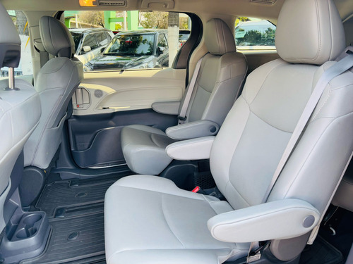 Toyota Sienna 3.5 Xle Piel At