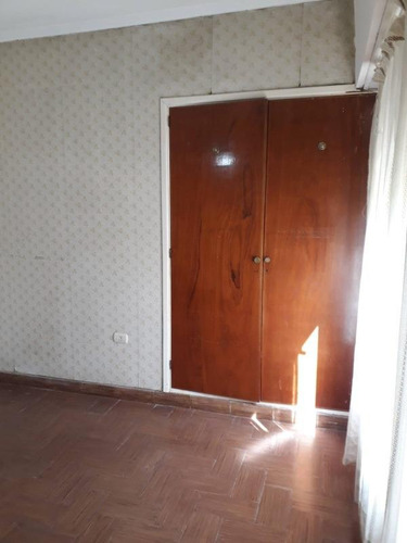 Casa En Venta - 3 Dormitorios 2 Baños 4 Cocheras - 600mts2 - Mechongue