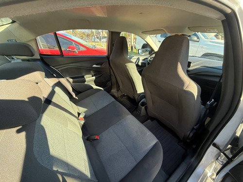 Chevrolet Onix plus 1.2 Lt