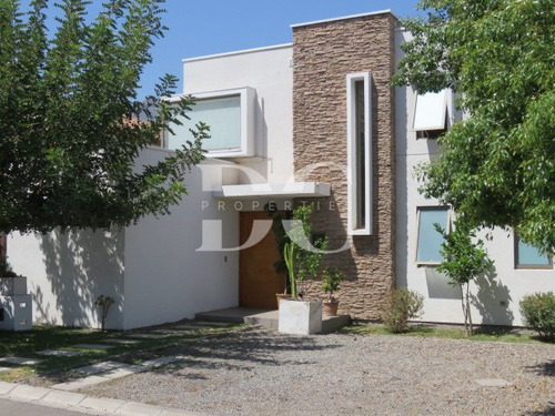 Casa En Venta De 3 Dorm. En Colina Chicureo Chamisero