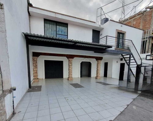 Local En Venta En Esquina Avenida Santa Fe Con 2 Departamentos