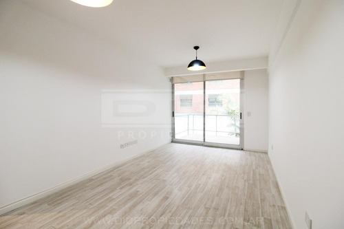 Imagen 3 de 29 de Semipiso De 3 Amb Con Cochera, Estilo Moderno En San Isidro