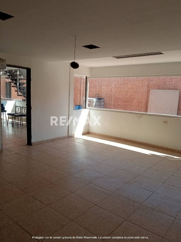Imagen 7 de 17 de *en Alquiler Amplio Galpón En Zona Comercial Los Jarales San Diego Cercano A La Av. Juliocenteno*