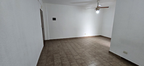 Departamento En Alquiler En Monte Grande, Esteban Echeverría, G.b.a. Zona Sur
