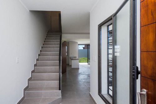 Imagen 5 de 30 de Duplex A Estrenar Venta Via Aurelia 3 Dorm