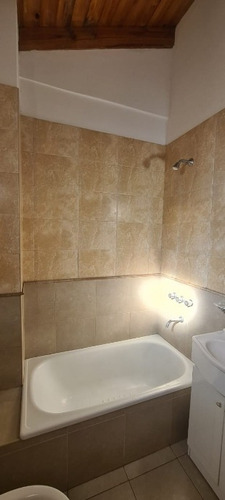 Imagen 13 de 14 de Departamento De 2 Ambientes Con Balcon En Venta - Moron Norte