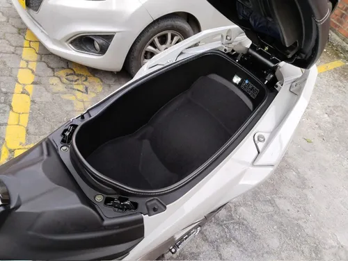 Kymco Maxiscooter Ak550