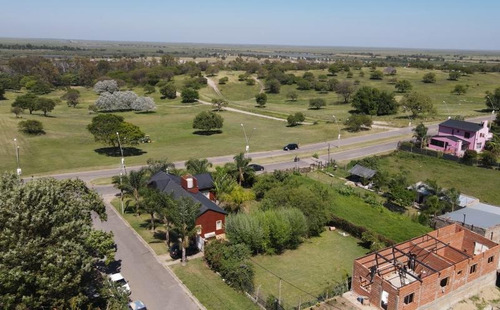 Imagen 2 de 30 de Esplendida Casa Con Terreno De 1.000 M2, Bv Rivadavia Y Junin, Vista Al Rio Asegurada !