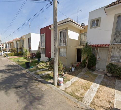 Sk01- Casa En Remate Bancario En C. Angus, Puerta Del Llano, Zapopan, Jal. (65% Debajo De Su Valor Comercial, Solo Recursos Propios)