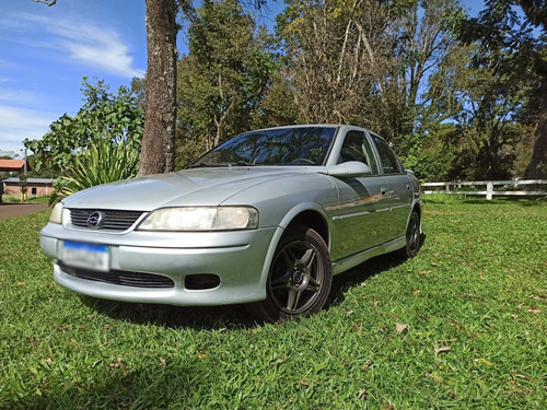 Chevrolet Vectra 2000 2.2 Gl 4p