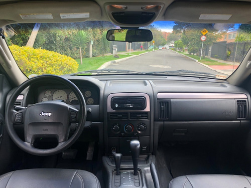 Jeep Grand Cherokee Laredo 4x4