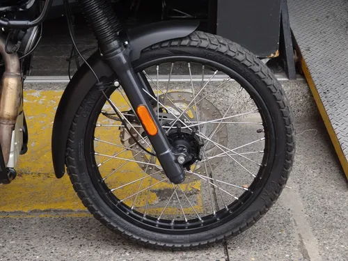 Royal Enfield Himalayan 411 Abs
