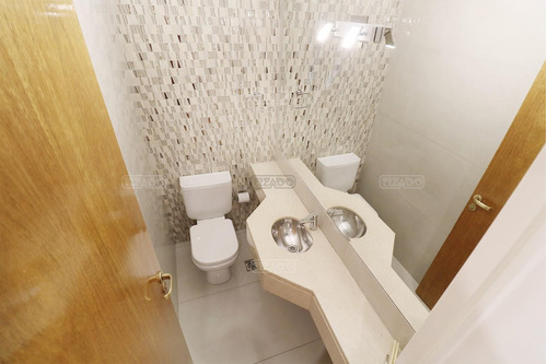 Imagen 19 de 30 de Departamento Piso En Venta En Colegiales, Capital Federal, Buenos Aires