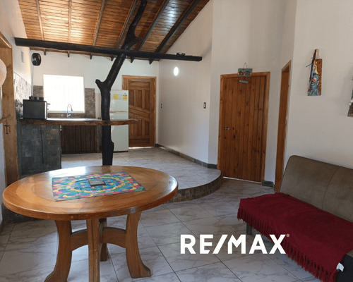 Casa Estilo Rústico Auténtico Con Detalles Encantadores, Calle Figueroa, Sector Apostadero, Pampatar