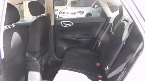 Nissan Sentra Advance Pure Drive 1.8 4p 2017