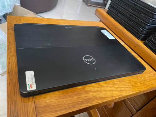 Dell Tablet/laptop I5-7ma, 8 Ram (Usado)