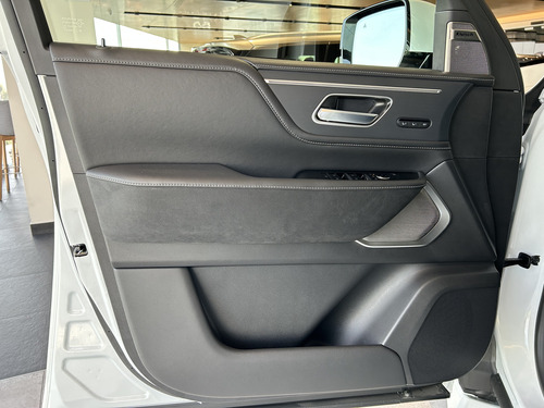Infiniti QX80 Sensory 7 pasajeros