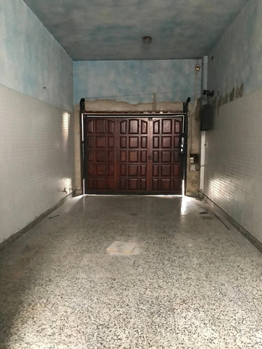 Imagen 12 de 14 de Warnes 1914, Lanus - Casa De Dos Drms Distribuida Todo En Pb
