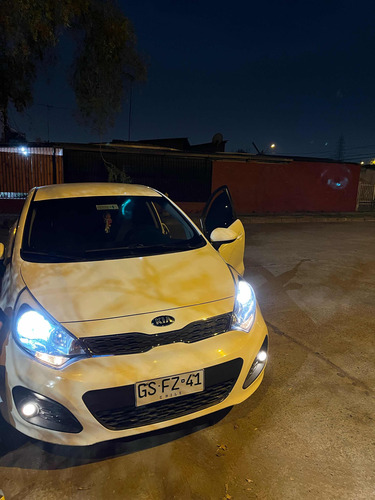 Kia Rio 5 Ex 1.4L 4At Ac Dab Abs