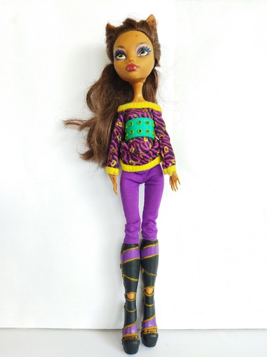 Monster High Clawdeen Wolf Aretes Cinturon Botas Ropa Morada