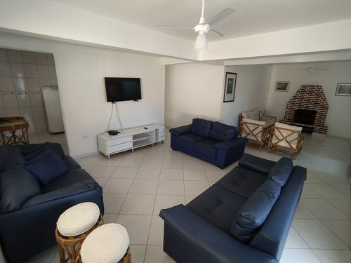 Casa Com Piscina Aquecida,spar Com Hidro Massagem Externo