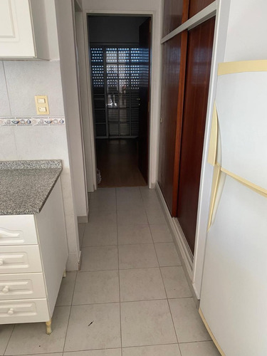 Venta De Departamento De Dos Ambientes En Villa Ballester