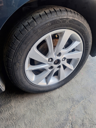 Nissan Sentra 1.8 Sense Mt