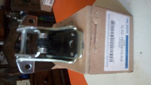 Imagen 2 de 6 de Bisagra Sup De Pta Rh De Ford Explo 2pta