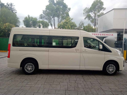 Imagen 8 de 13 de Toyota Hiace 2021 4p L6/3.5 Man 12/pas