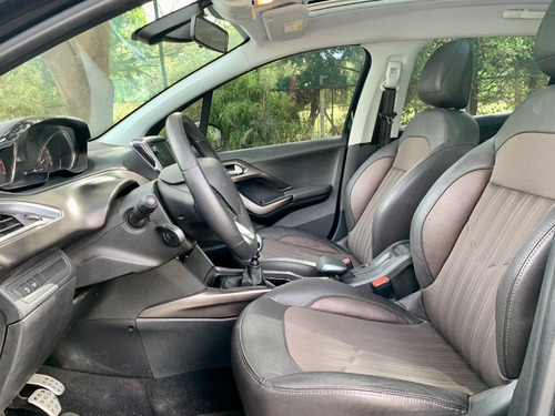 Imagen 12 de 15 de Peugeot 2008