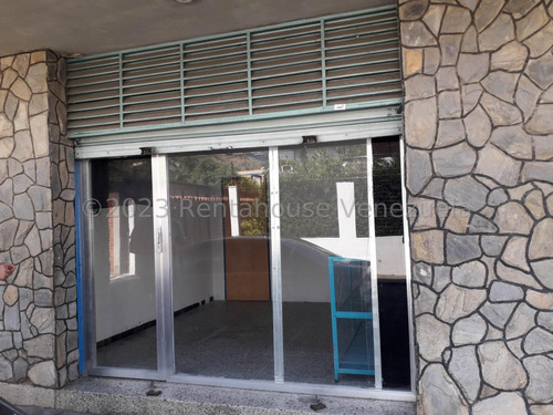 Local Comercial Con Area De Almacen En Alquiler En Las Delicias Maracay Aragua 23-32455 Ec