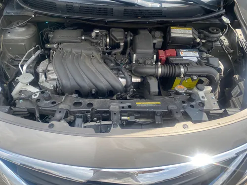 Nissan Versa 1.6 Advance mecanico