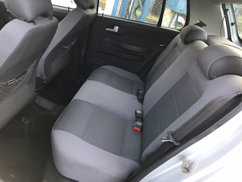 Imagem 4 de 8 de Volkswagen Crossfox 1.6 (flex)