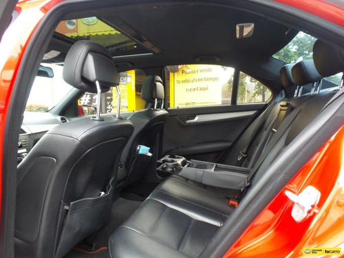 Imagen 18 de 25 de Mercedes-benz Clase C250 Avantgarde