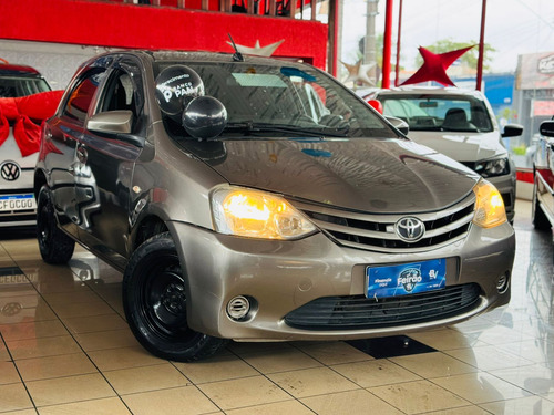 Toyota Etios Toyota Etios X 1.3 (Flex)