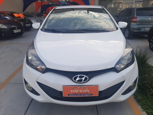 Imagem 3 de 8 de Hyundai Hb20s 2014 1.0 Comfort Plus Flex 4p