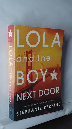 Livro Lola And The Boy Next Door - Stephanie Perkins
