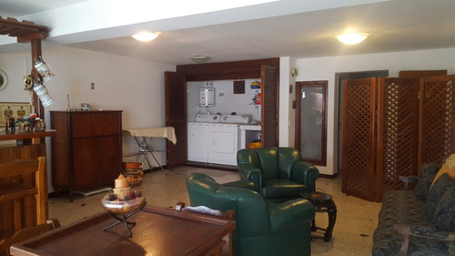 Imagen 17 de 30 de Los Naranjos Del Cafetal Calle Privada Vigilancia Excelente Vista Renovada 320mts 6h/7b/4 Puestos Tanque De Agua 10.000 Lts