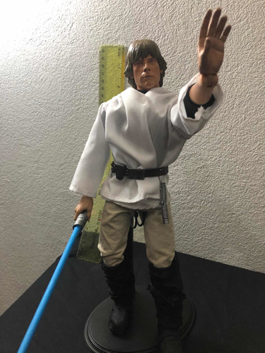 Figura 1/6 Luke Skywalker Custom No Hot Toys Star Wars (Usado)
