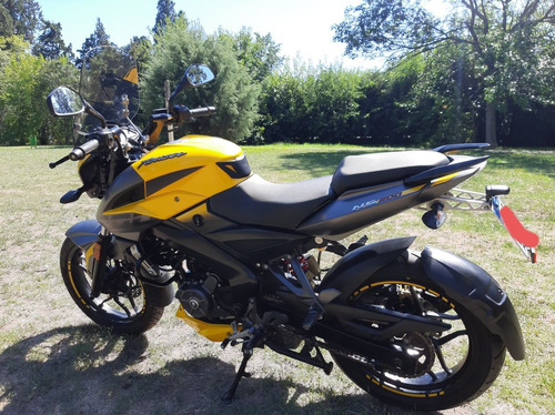 Imagen 3 de 10 de Bajaj Rouser 200 Ns