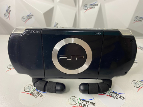 Psp Slim 2000 Negro + Memoria 64gb + Juegos Y 1 Juego Fisico Negro (Usado)