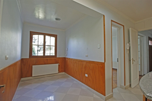 Casa En Venta De 4 Dorm. En Las Condes Estadio Español