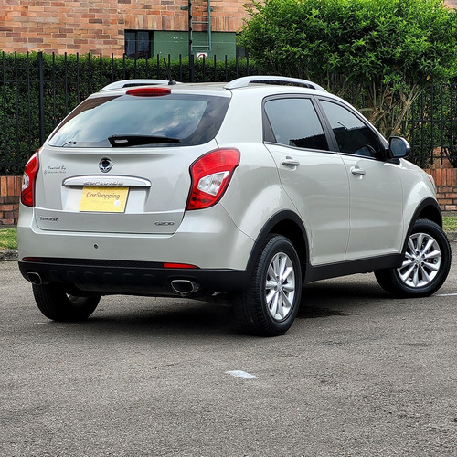 Ssangyong Korando 2.0 Gasolina Aut 4x2 Verla Es Comprarla