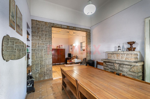 Venta Casa 3 Ambientes Depend Y Terraza - Floresta