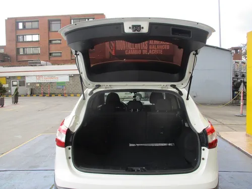Nissan Qashqai 4x2 2000cc At Aa